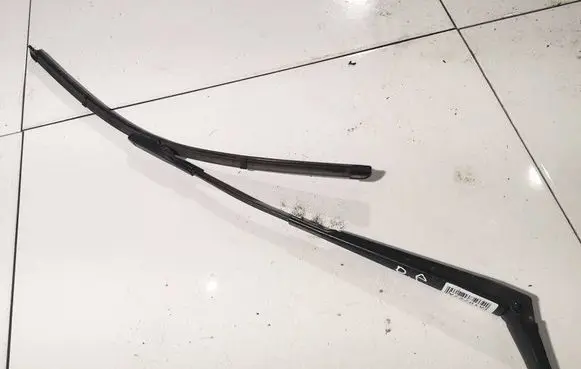 Opel Zafira B Front wiper blade arm 
