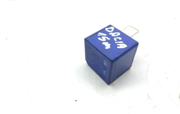 Dacia Sandero Other relay 8200587121