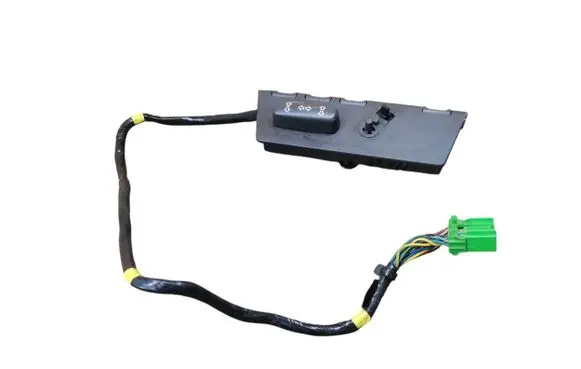 Volvo XC70 Seat control switch 8682700 02W103