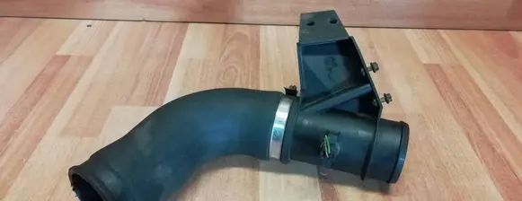 Mercedes-Benz Sprinter W901 W902 W903 W904 Intercooler hose/pipe A9015283582 ZGS00714003
