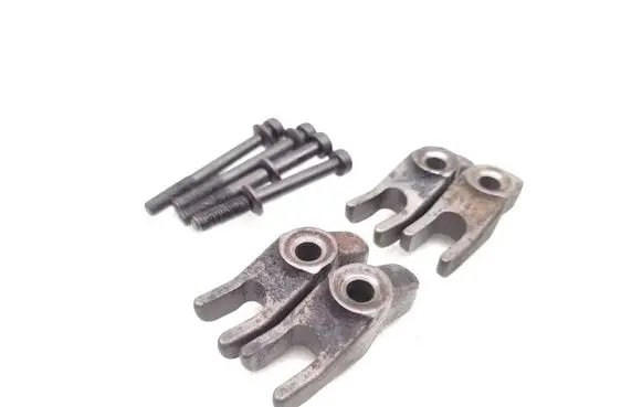 KIA Sorento Fuel Injector clamp holder 