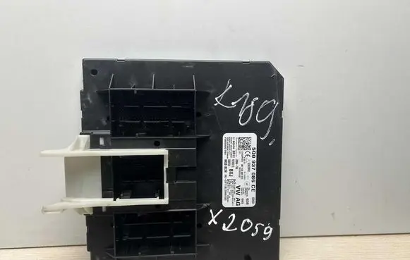 Volkswagen PASSAT B8 Comfort/convenience module 5Q0937086CE