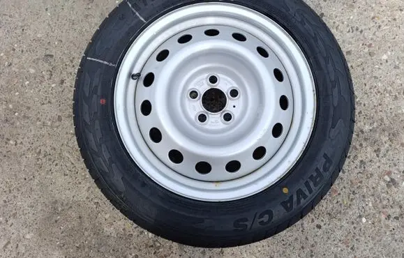 Ford Maverick R18 spare wheel 