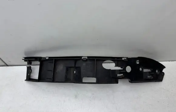 Volkswagen Touareg I Front bumper mounting bracket 7L6807183A