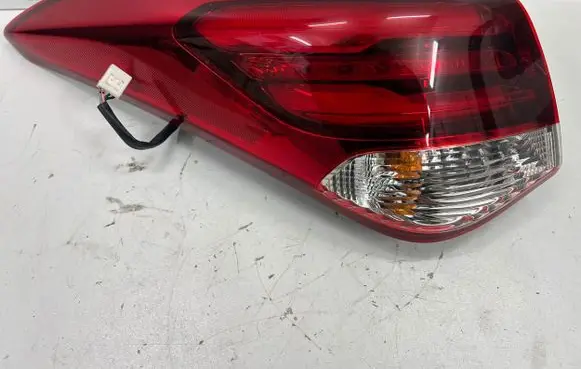Hyundai i40 Rear/tail lights 924013Z6 11683