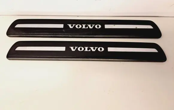 Volvo V50 Front sill trim cover 08622671