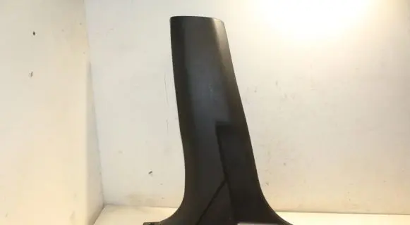 Nissan X-Trail T32 (B) pillar trim (bottom) 769164CE0A