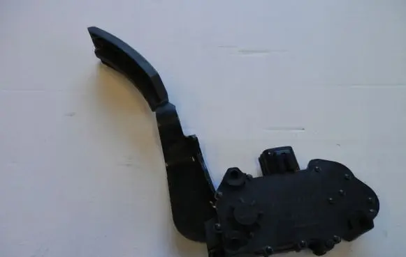 Nissan Murano Z50 Accelerator throttle pedal 18002CA100Z50