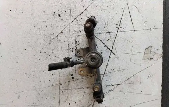 Subaru Forester SG Fuel distributor 
