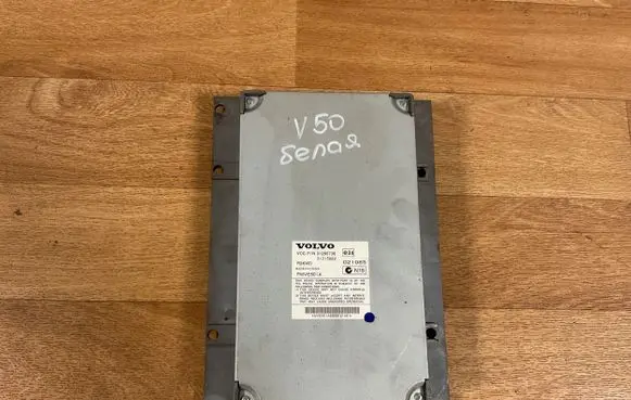Volvo V50 Sound amplifier 31260738 021085 31215662