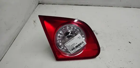 Tailgate rear/tail lights