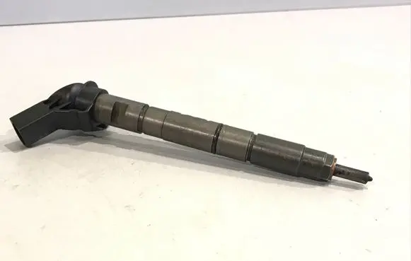 Audi A4 S4 B7 8E 8H Fuel injector 0445115037 050428 059130277AB