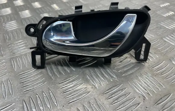 Nissan Qashqai Rear door interior handle 806714EA 1234567890