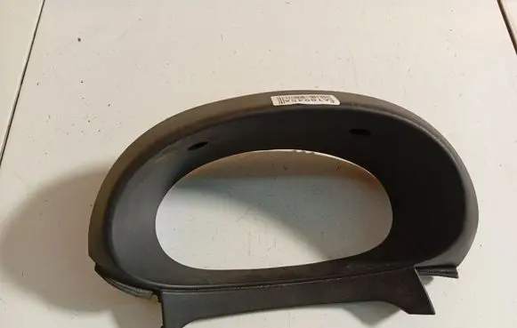 Nissan Almera Tino Dashboard trim 68240BU200