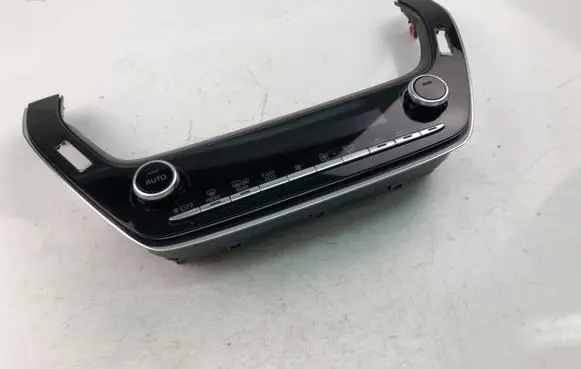 Toyota Corolla E160 E170 Climate control unit 5590002E10
