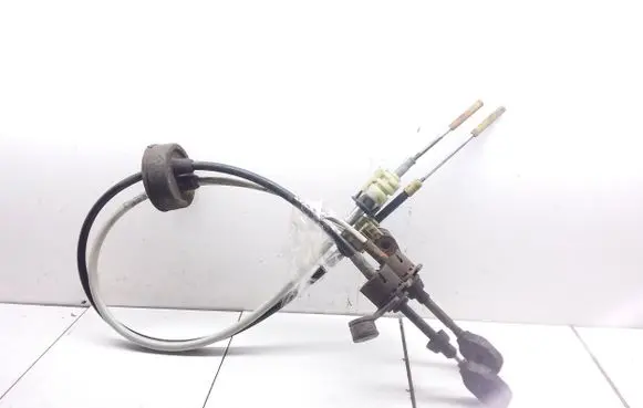 Opel Astra H Gear shift cable linkage 13110708