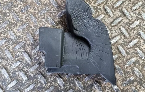 Fender foam support/seal