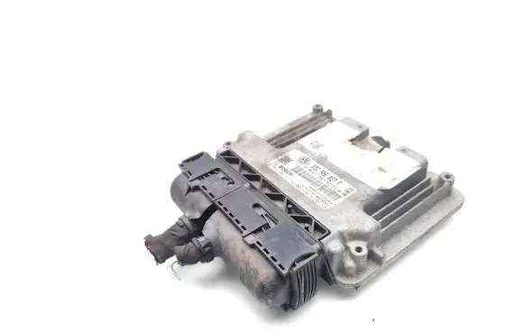 Volkswagen Scirocco Engine control unit/module 03C906027F 0261S04347