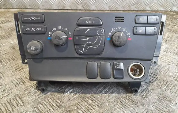Volvo V70 Climate control unit 30746022 07W05E06 M405EA00062