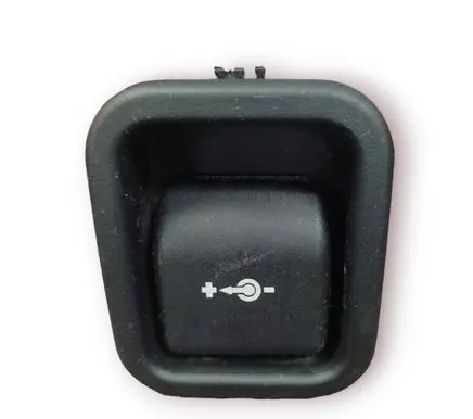 BMW X3 E83 12 V Socket (rear) 7040621