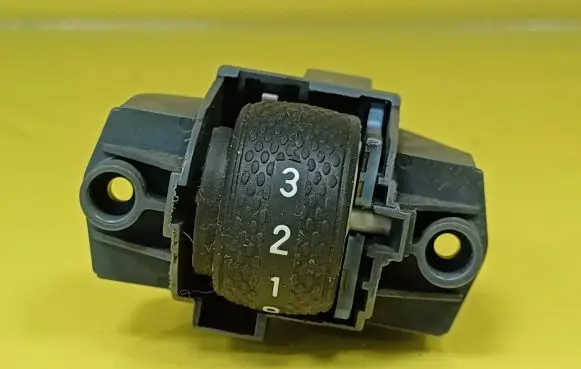 Fiat Multipla Headlight level height control switch 735243498