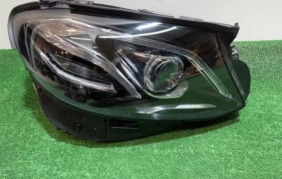 Mercedes-Benz E W213 Headlight/headlamp A2139067606