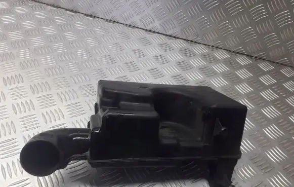 Renault Scenic II - Grand scenic II Air filter cleaner box bracket assembly 8200233761