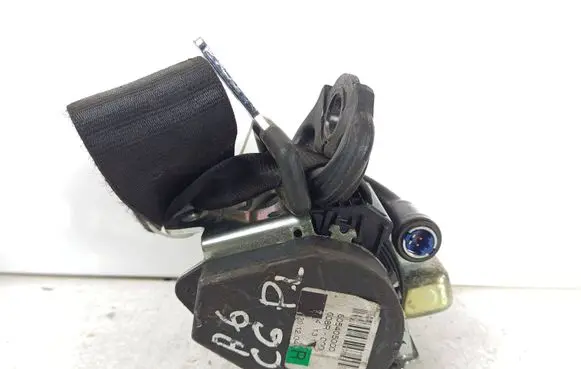 Audi A6 S6 C6 4F Front seatbelt 605405000 008R000