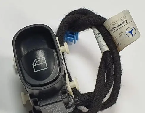 Mercedes-Benz CLK A209 C209 Quarter vent window switch A2038200210
