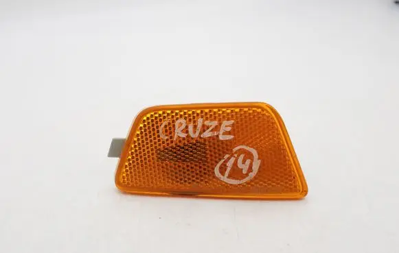 Chevrolet Cruze Front reflector 42334145