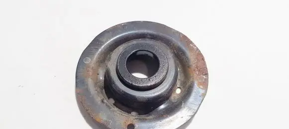 Toyota Urban Cruiser (XP110) Coil spring mount 