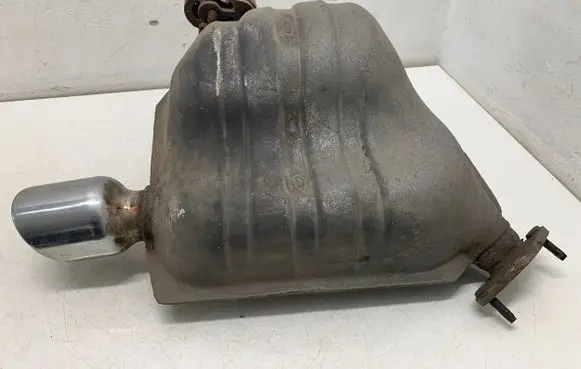 Jeep Grand Cherokee Rear muffler/silencer tail pipe C8916L