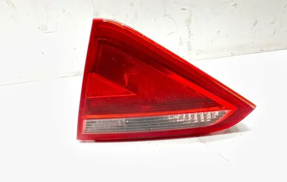 Audi A5 8T 8F Tailgate rear/tail lights 8T0945094 AU484 151107