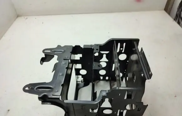 Audi A6 S6 C6 4F Sound amplifier holder/bracket 4F0035209