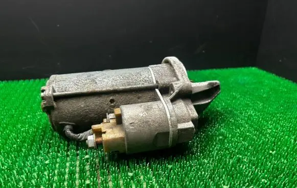 Mercedes-Benz Sprinter W901 W902 W903 W904 Starter motor 0051511301