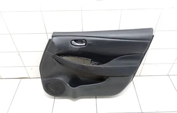 Nissan Leaf I (ZE0) Front door card panel trim 809223NL0A 89103nl0a