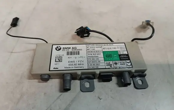 BMW 5 E39 Aerial antenna amplifier 8380685