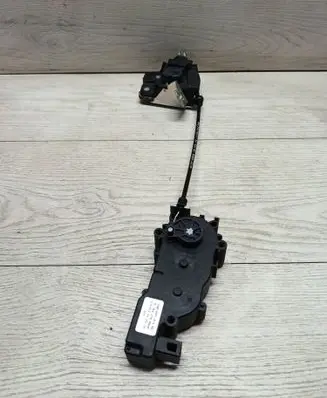 Mercedes-Benz E W213 Tailgate/trunk/boot lift motor 6NW00942400 A2047500060