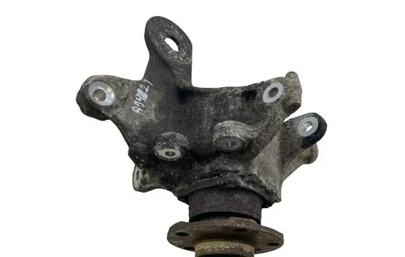 BMW 5 F10 F11 Rear wheel hub 6796100