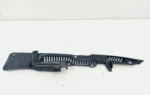 Volvo S90, V90 Fender end trim 31688630