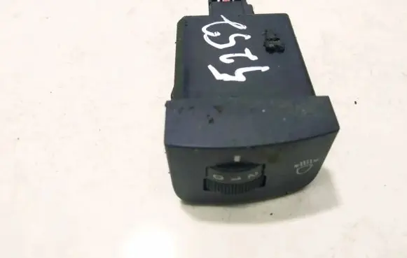 Hyundai Tucson JM Headlight level height control switch 751u00080 211000245