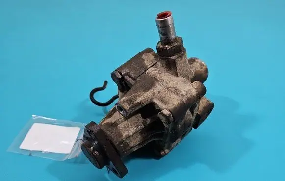 Volkswagen PASSAT B5.5 Electric power steering pump 8D0145156 IMPRK1435396