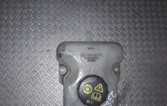 Mazda 5 Brake fluid reservoir 023643550