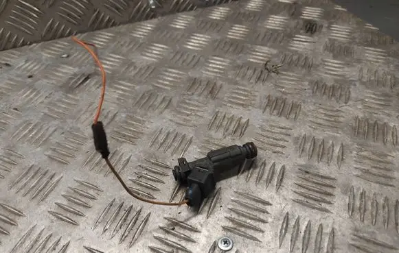 BMW X5 E53 Fuel injector 0280155823