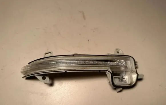 BMW 2 F45 Mirror indicator light 7377964 RH21982930 1982292198