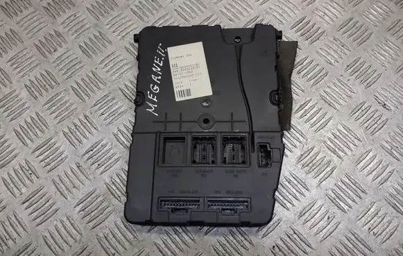 Renault Megane II Fuse box set 8200351181