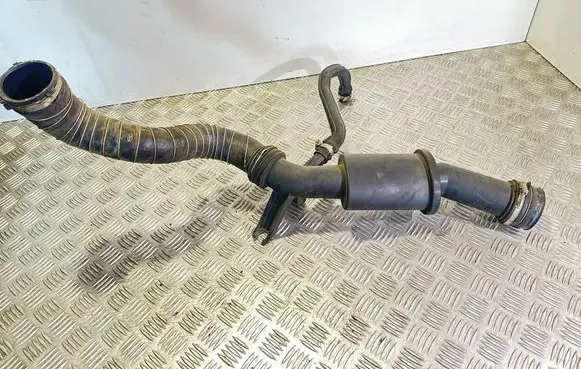 Intercooler hose/pipe