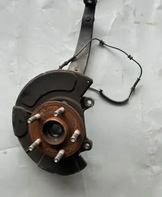 Dodge Durango III Front wheel hub 