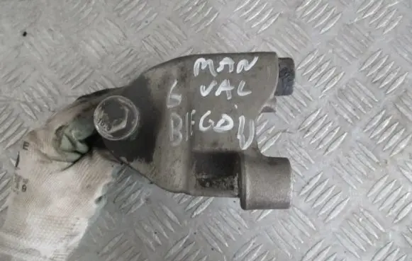 Renault Scenic III - Grand scenic III Gearbox mounting bracket 113320013R