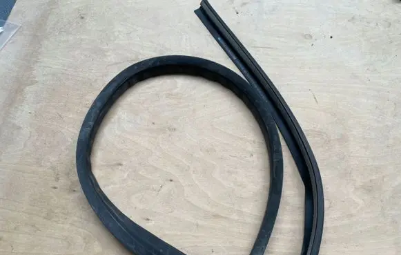 Volkswagen Crafter Rubber seal loading door 7C0837990A